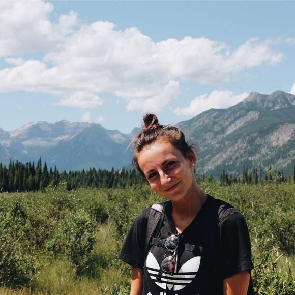 Meet your Posher, Ellen - Picture 1 of 1